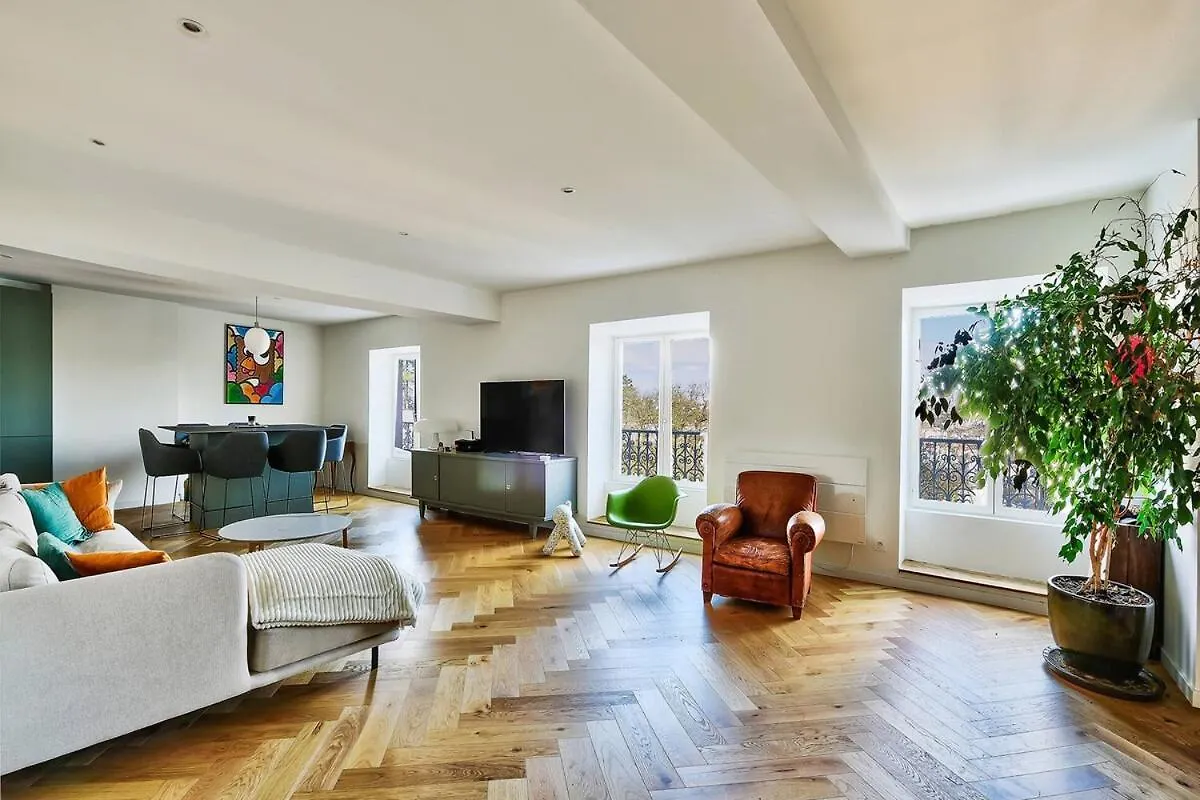 Le Memorable Appartement Écully 0*,
